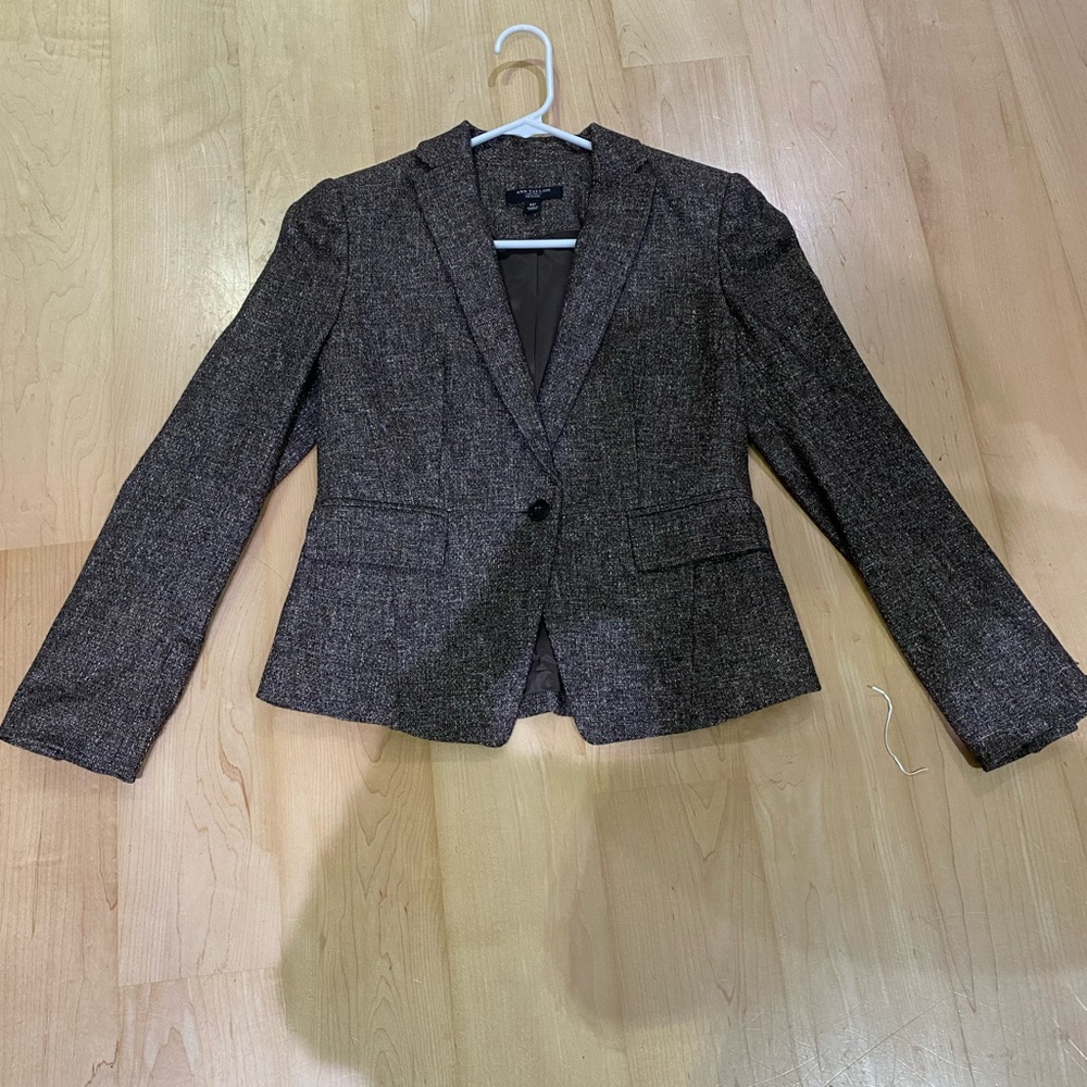Ann Taylor blazer, size 4P, very good condition